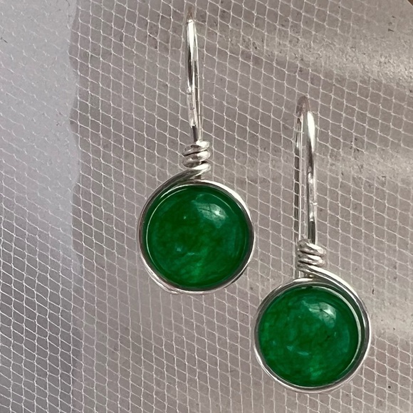 BRIGHT Green Agate and Silver Wire Wrapped Minimalist Earrings - Picture 1 of 13